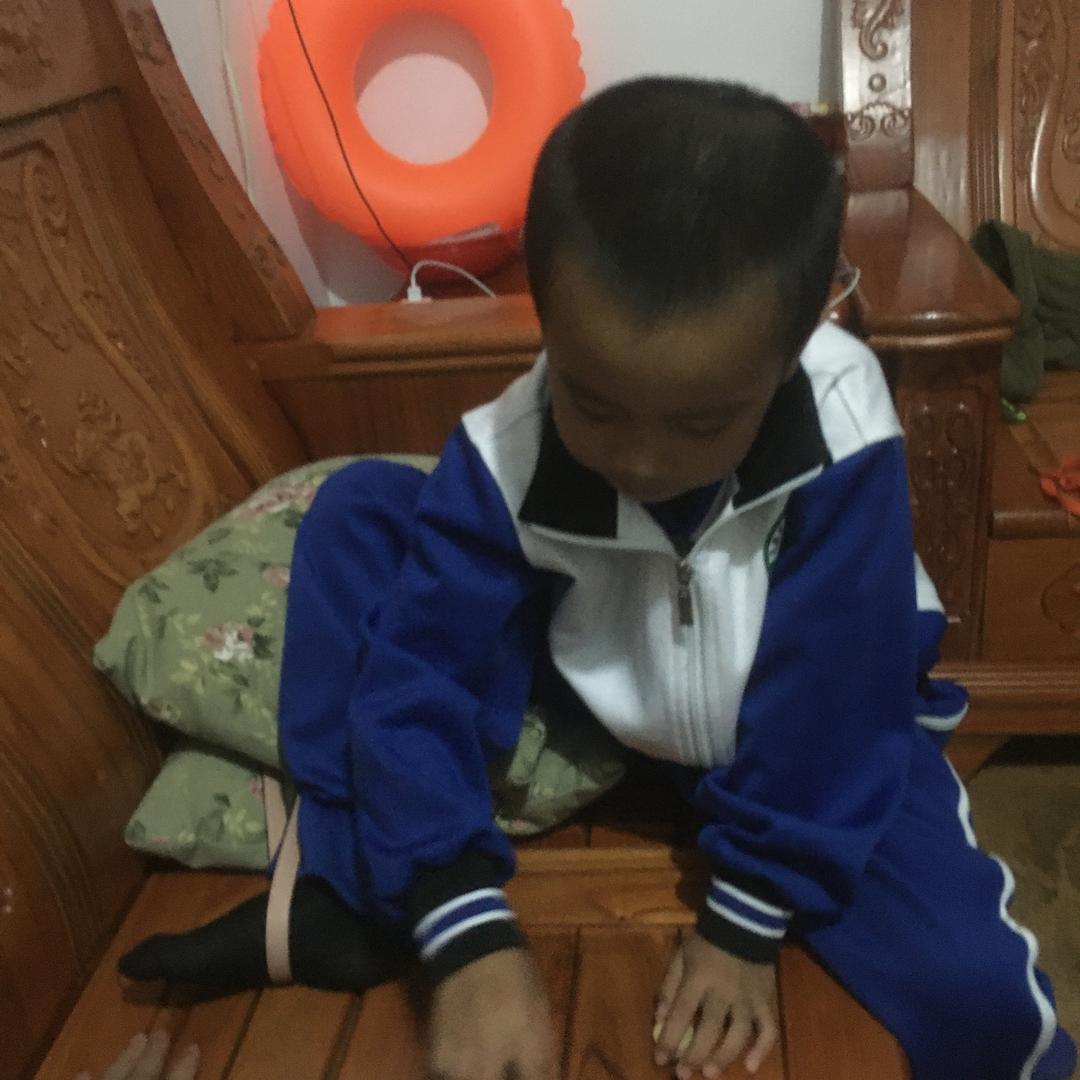 轩轩 ͮ ͣ ͤ: ⁰¹⁰³