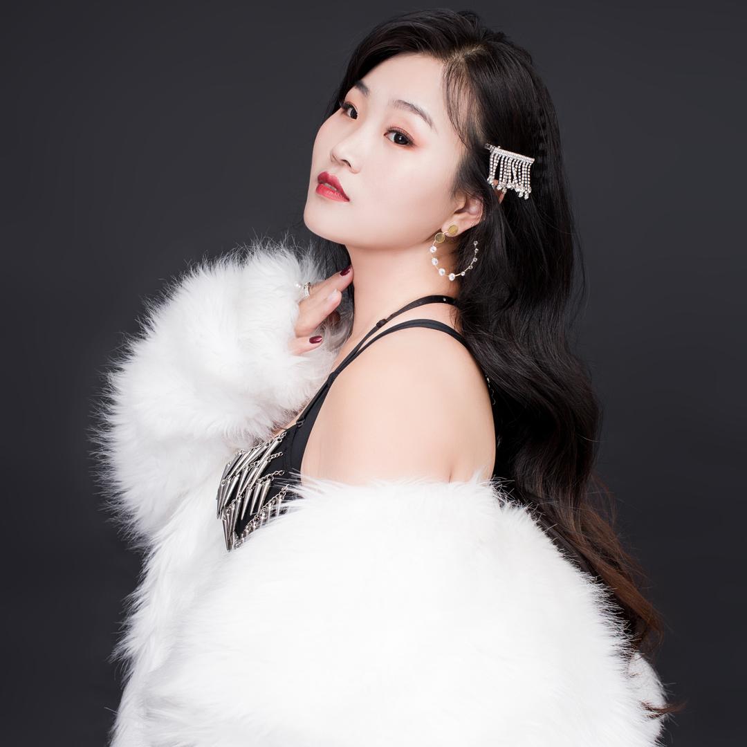 百变李小闹