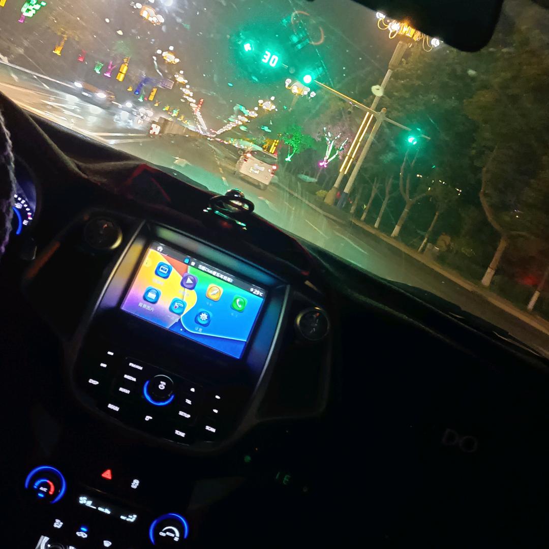 会飞的狼