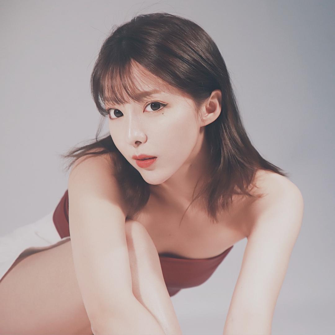 尤娜呐呐