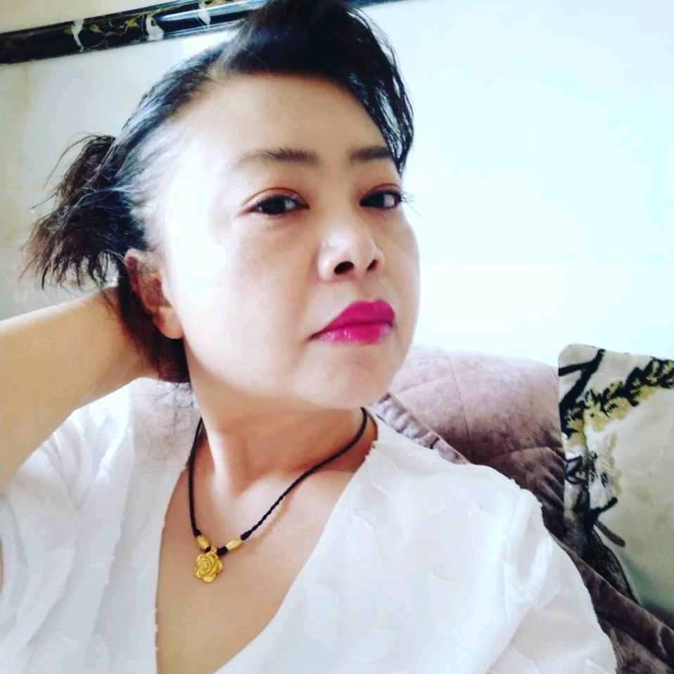 苏小梅特色香鹅掌烤鱼