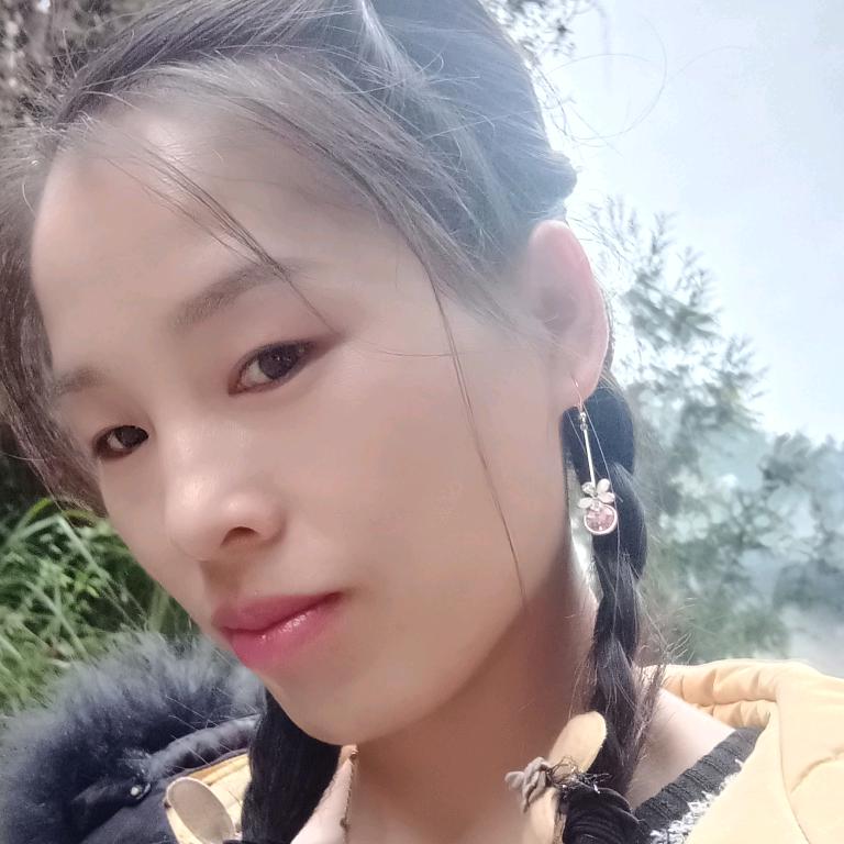 蓝妹（首播不定时开播）