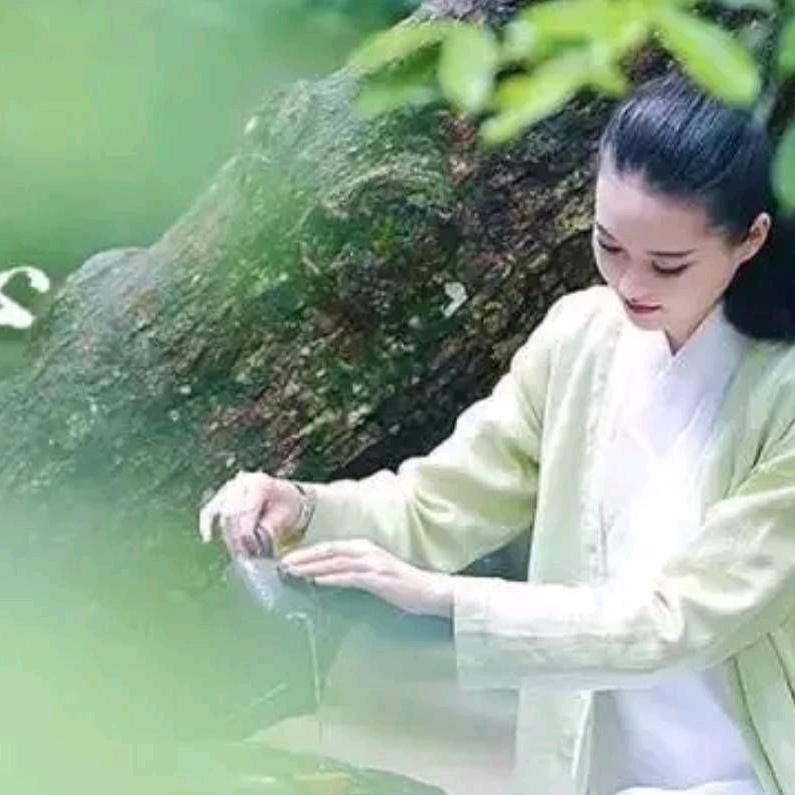 修衣服小娟