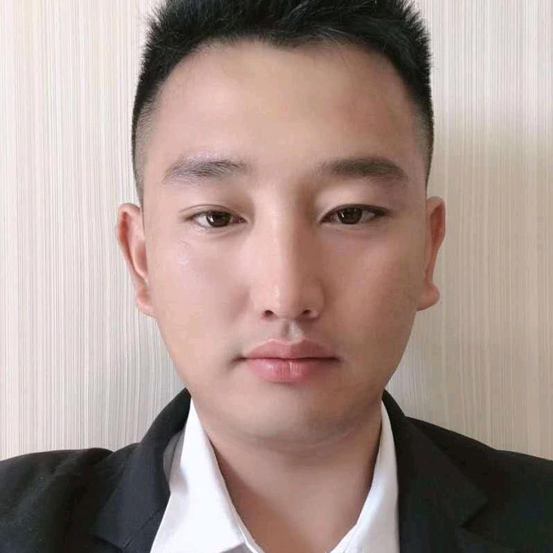 依旧是卖房子的小白