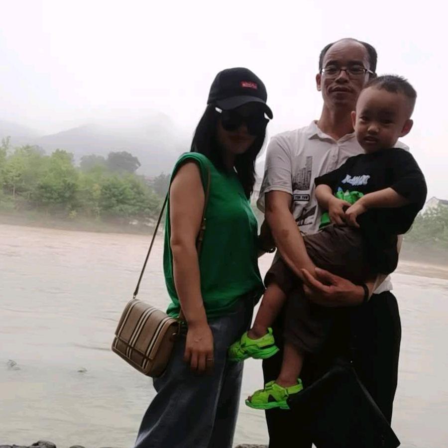 时代苗哥（手机摄影）