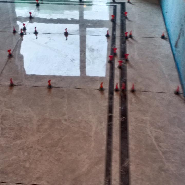 海阔天空。。