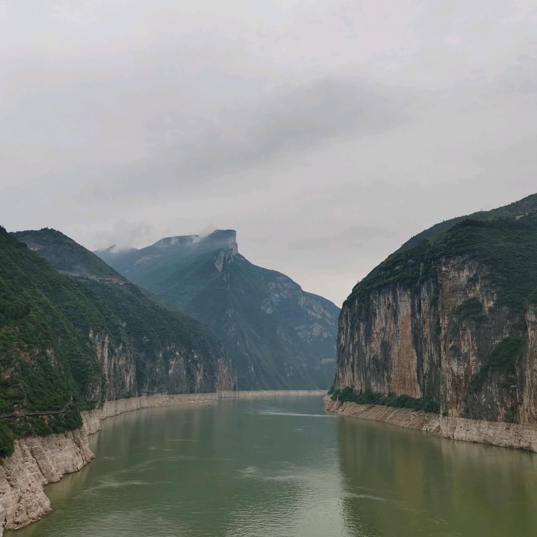 浪子何三少