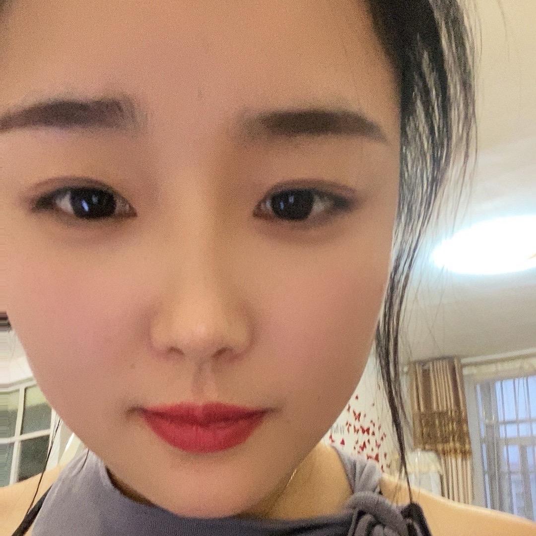 颜嘻嘻😁