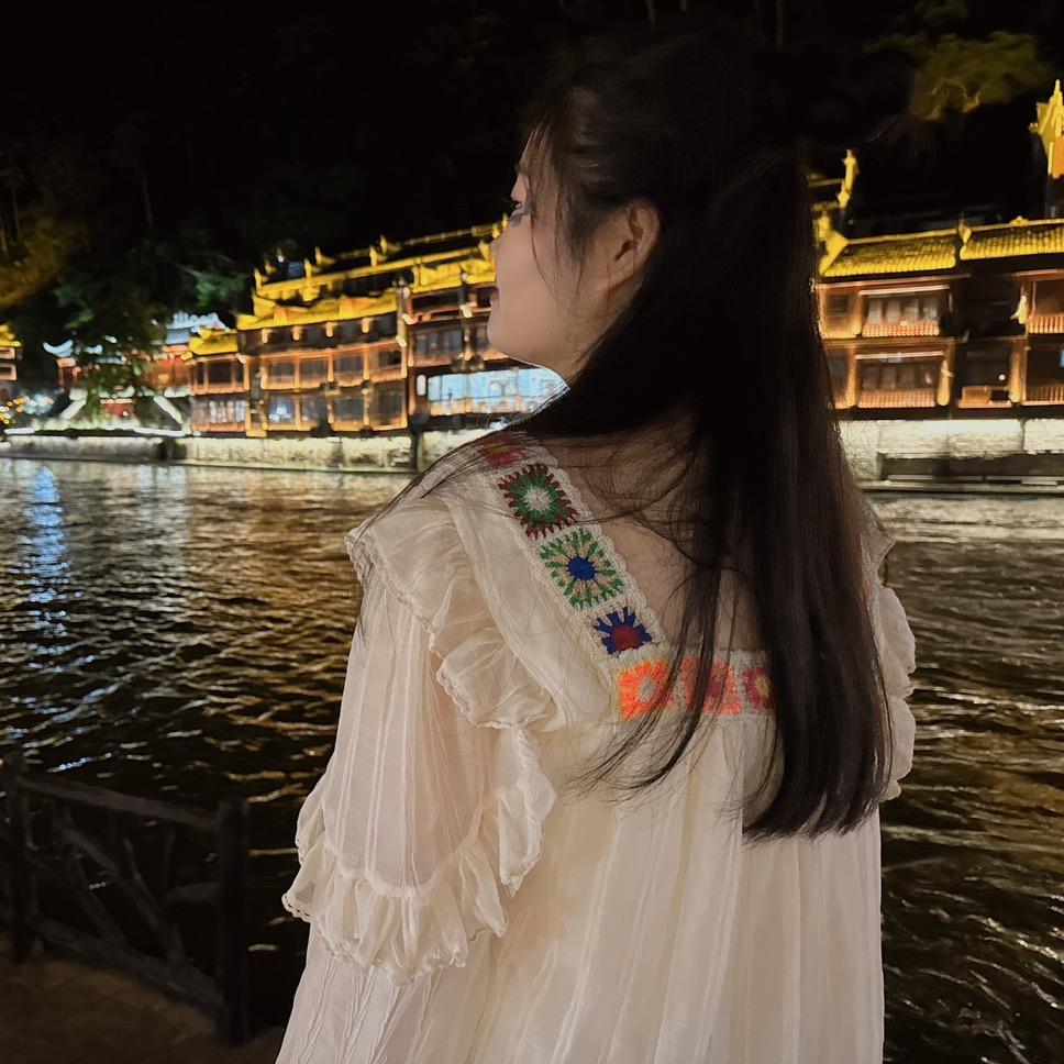 我是白小妞呀