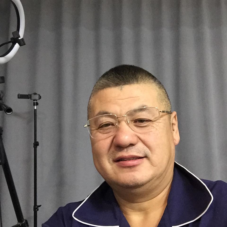 宏润哥每晚6点10分等你来!H!