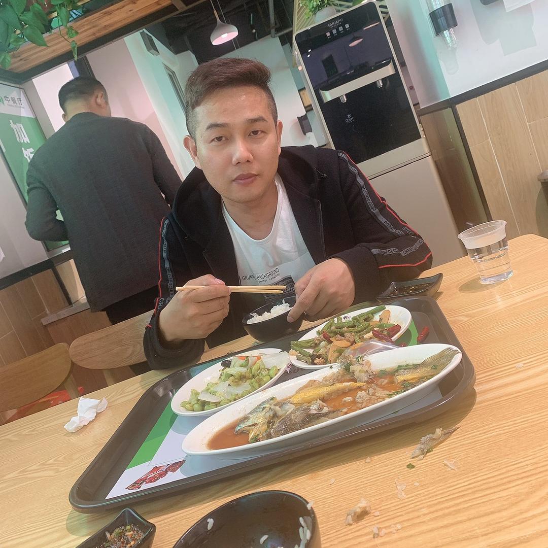 明     哥（绿幕）