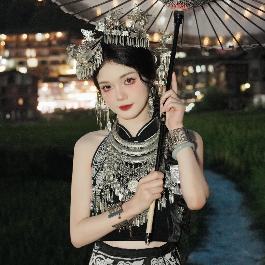 颖颖吖