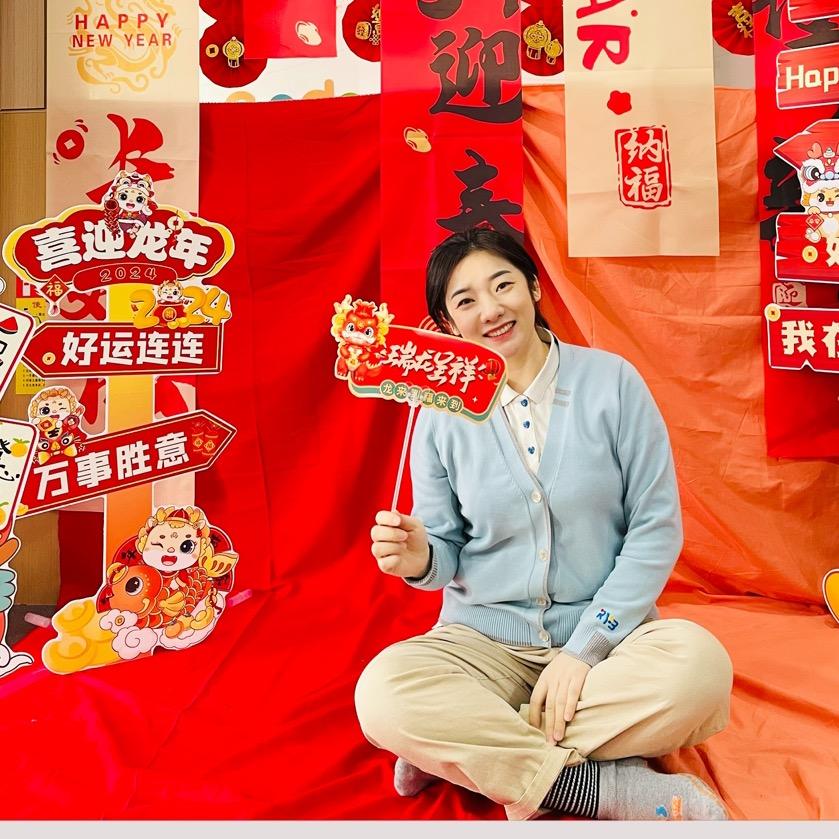 红黄蓝成长中心（唐县店）媛媛老师