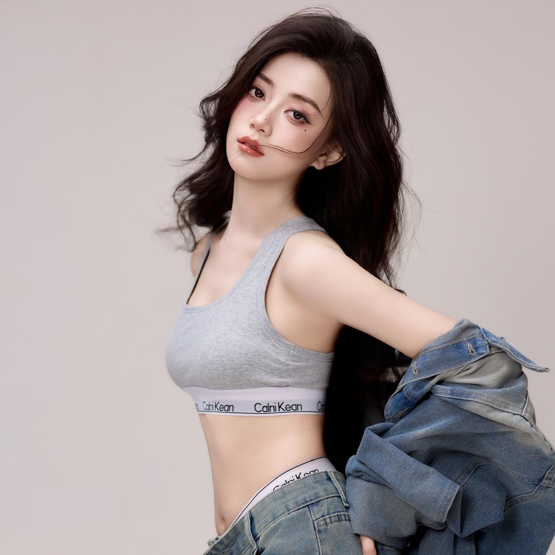 谭小佳羊绒大衣