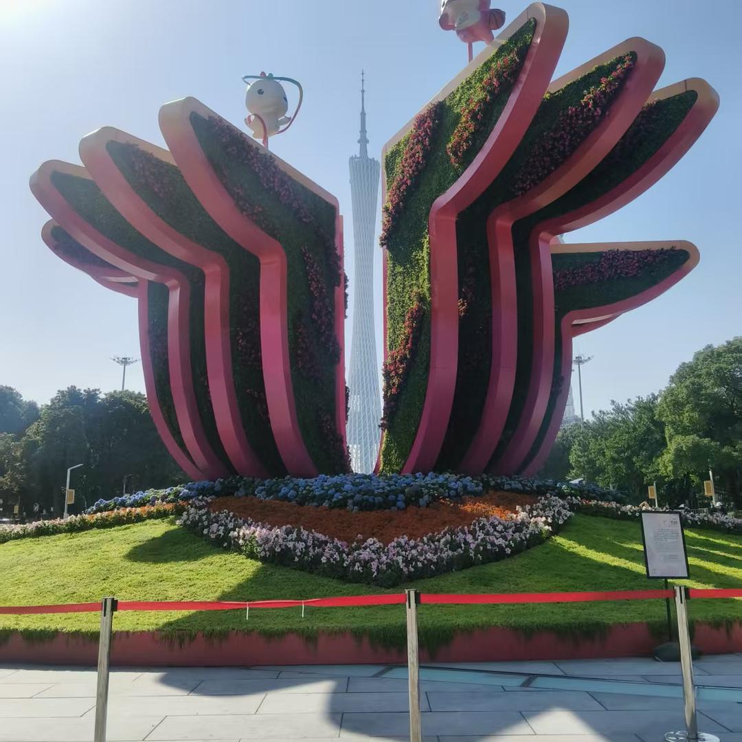 万小宝花花姐姐