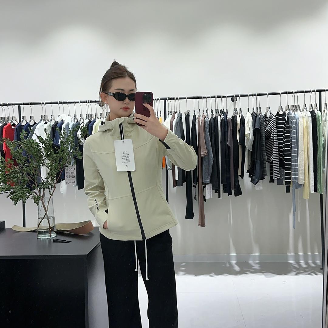 边边女装集合店