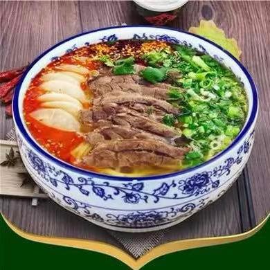 东北铁锅炖，全年免费发视频探店