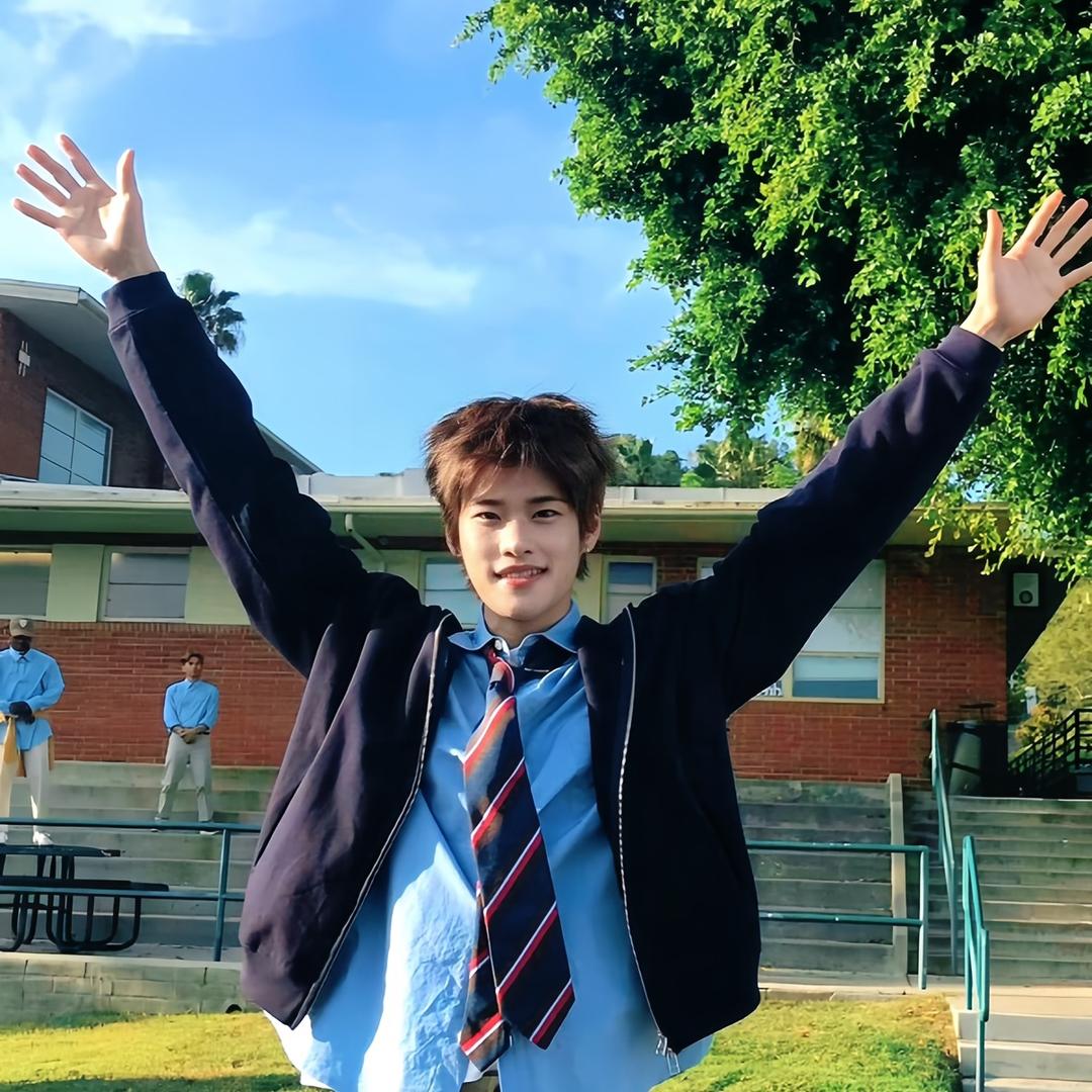 困困睡觉（抽抽乐亏钱版）