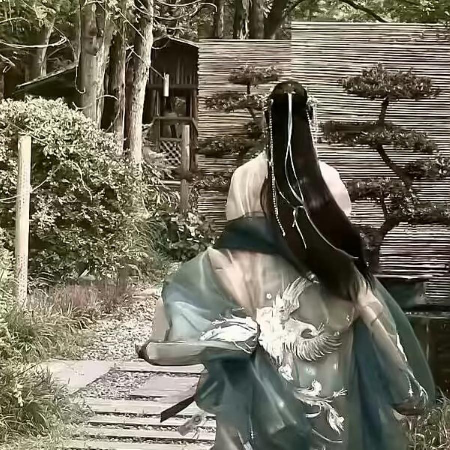 小曼