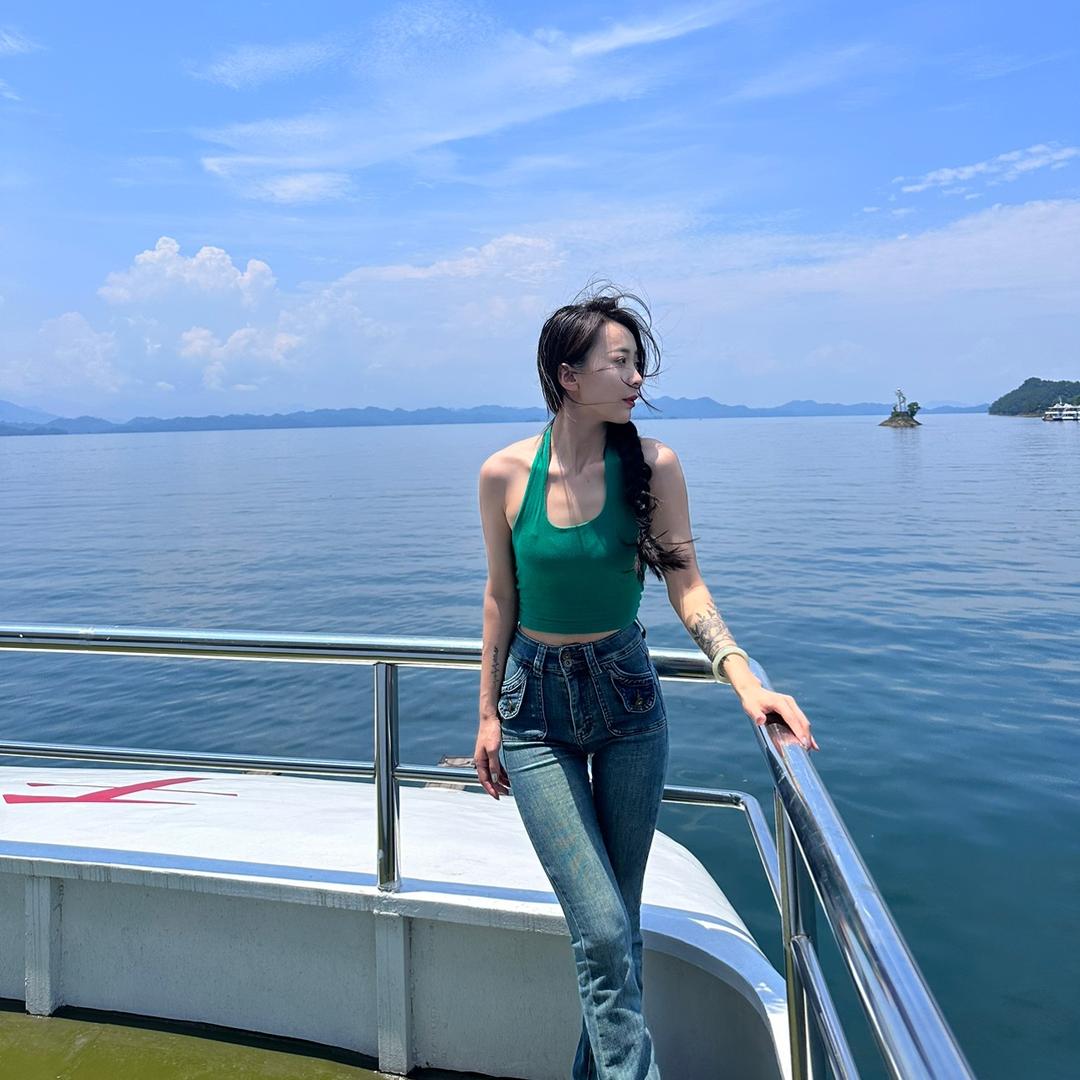 黑娘子组合