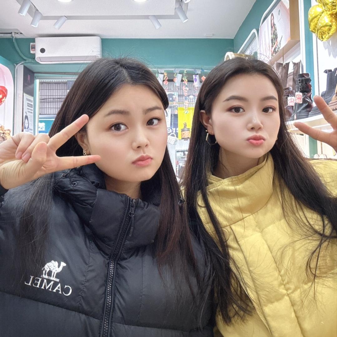 姐妹俩✌️