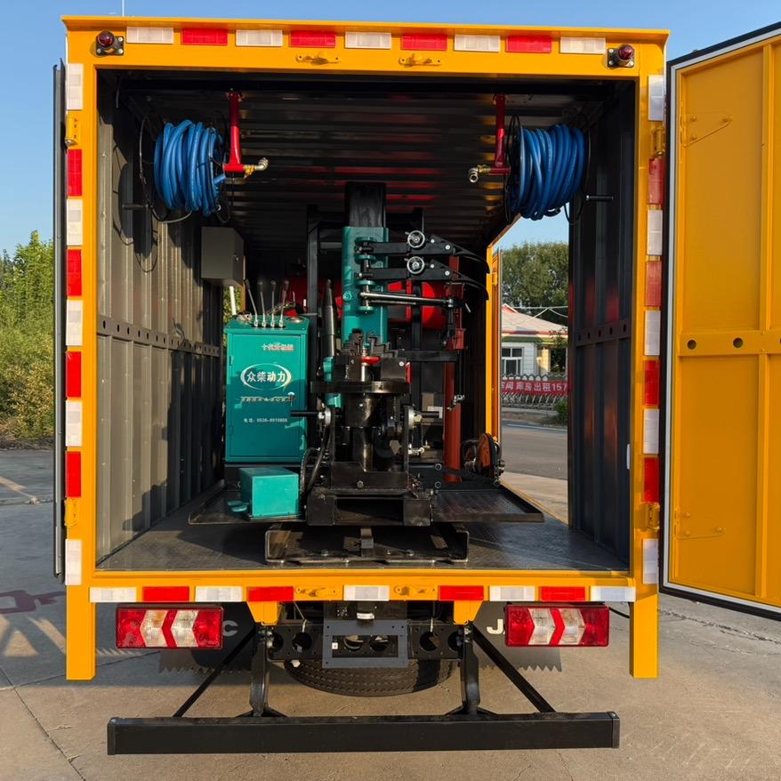 山东煜凯检修车