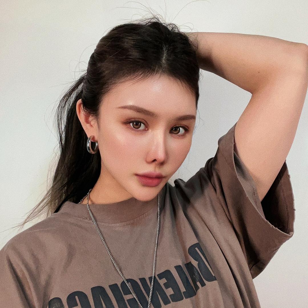 两只姐姐（编导）