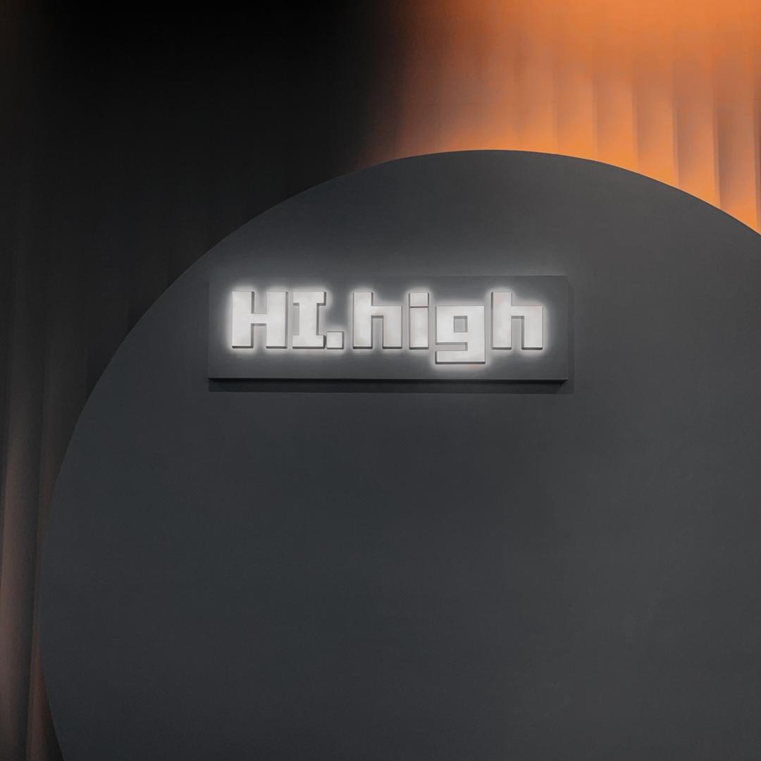 嗨HIGH助理