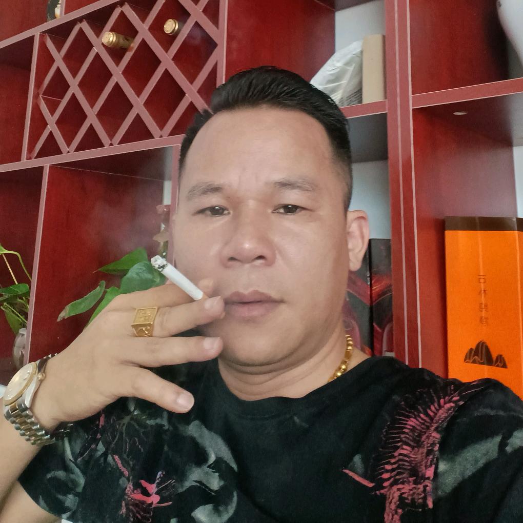 刘一帆情感热线讲解直播间，