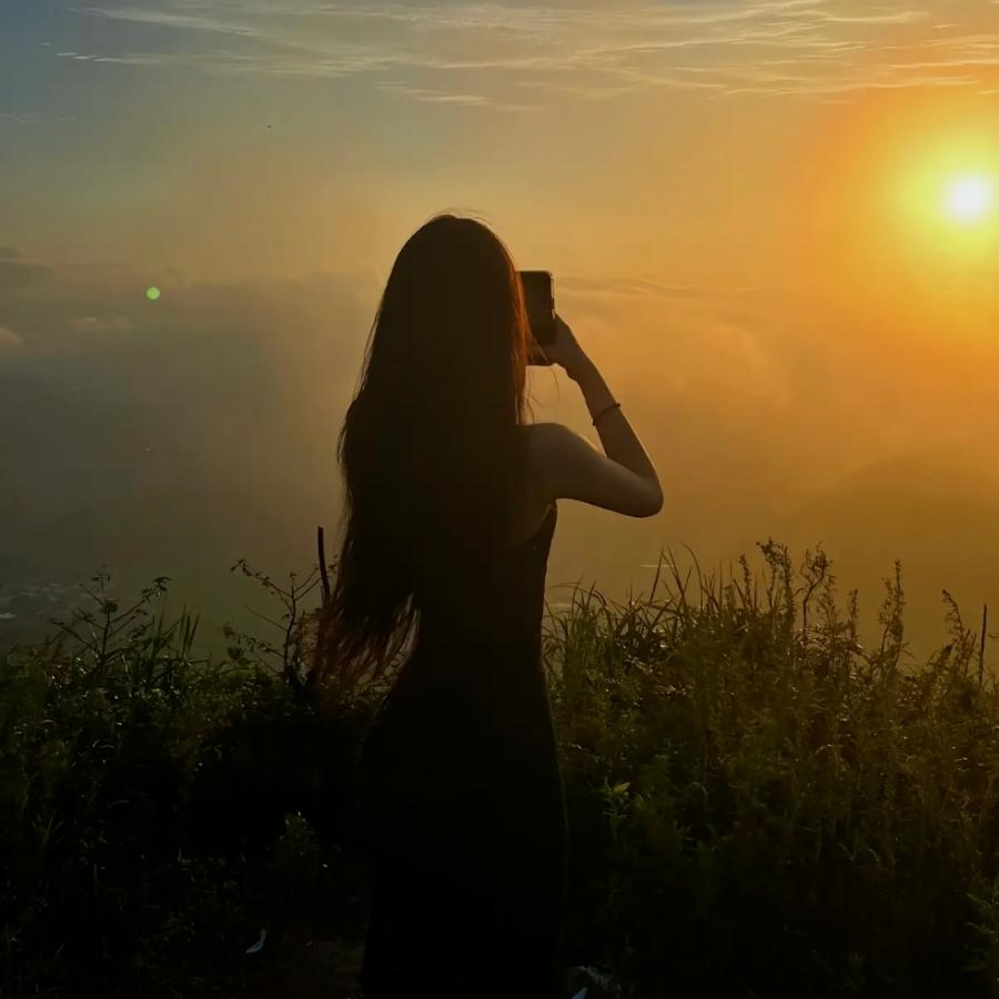 ☞姐姐╭╰狠拽)♞╮