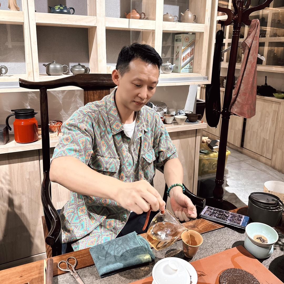 还是老傅 泡茶