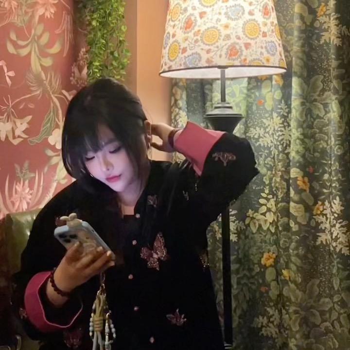 77微胖女装 官方号
