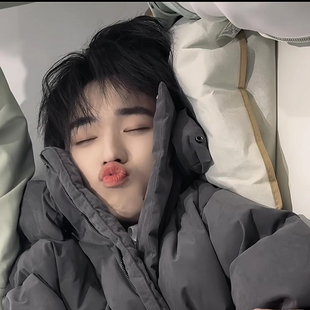 雾岛椿芽 𝄞⨾𓍢ִ໋