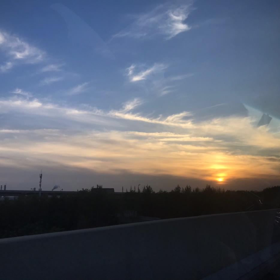 九月雲鶴（连赞拉黑）