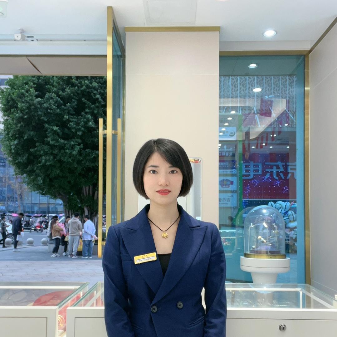 财富广场2号门周大生欢欢