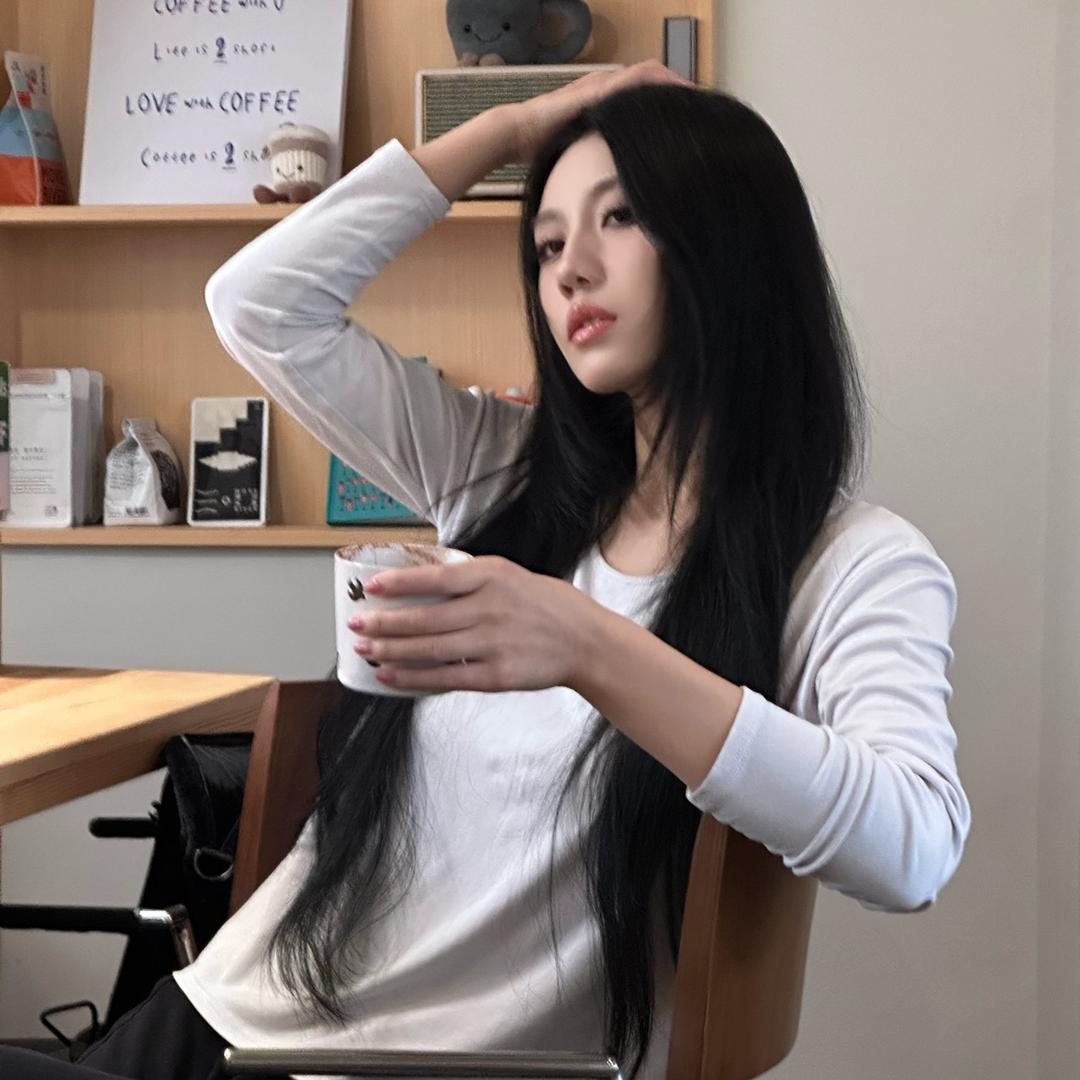 褚一竹_