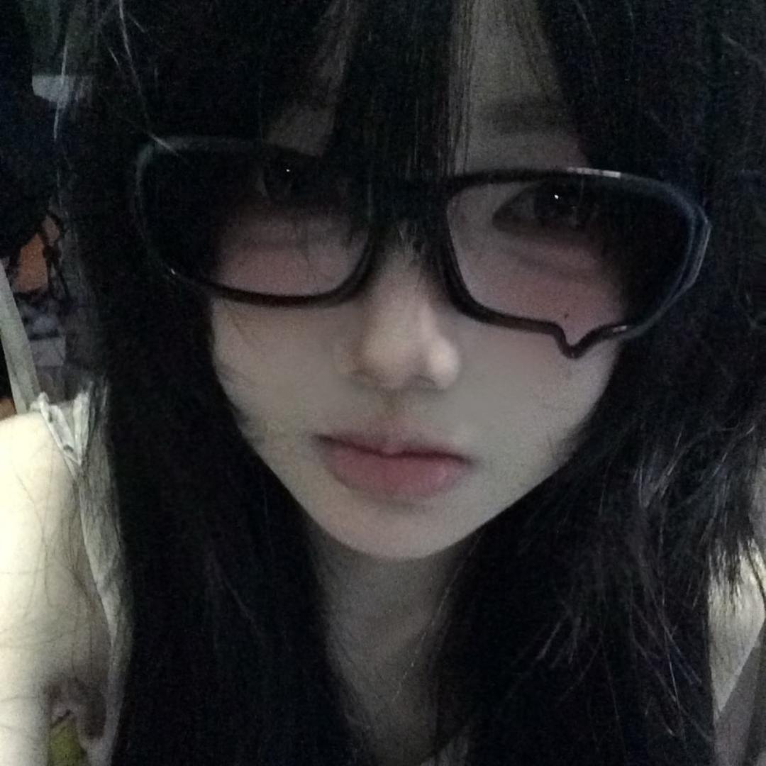 ᯠ_   ̫  _ ̥ᯄ