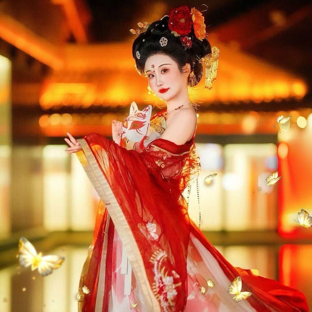 秦臻臻汉服馆
