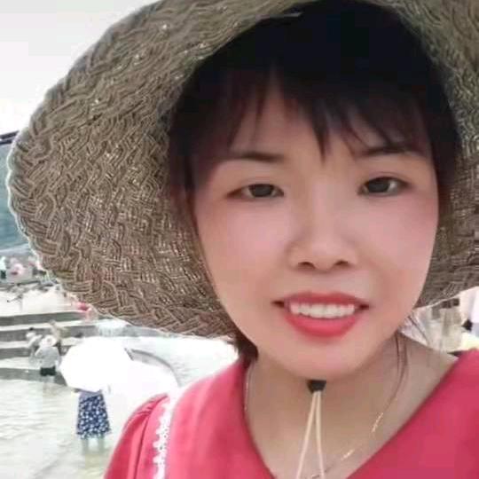 艳艳