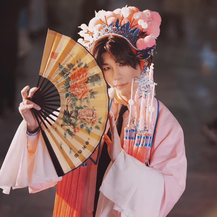 泡面面面（武汉接妆）