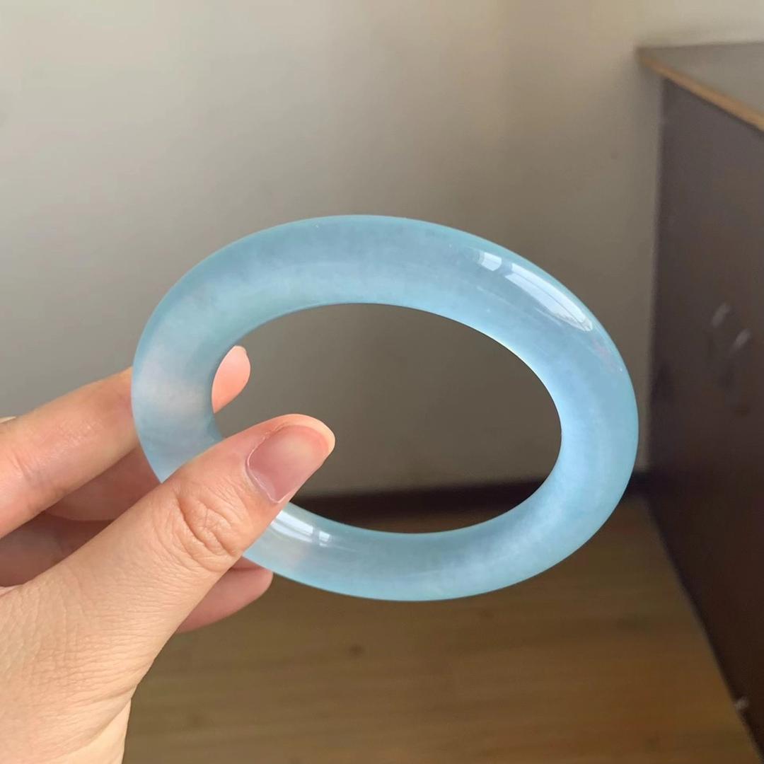 冰清手镯甄选店