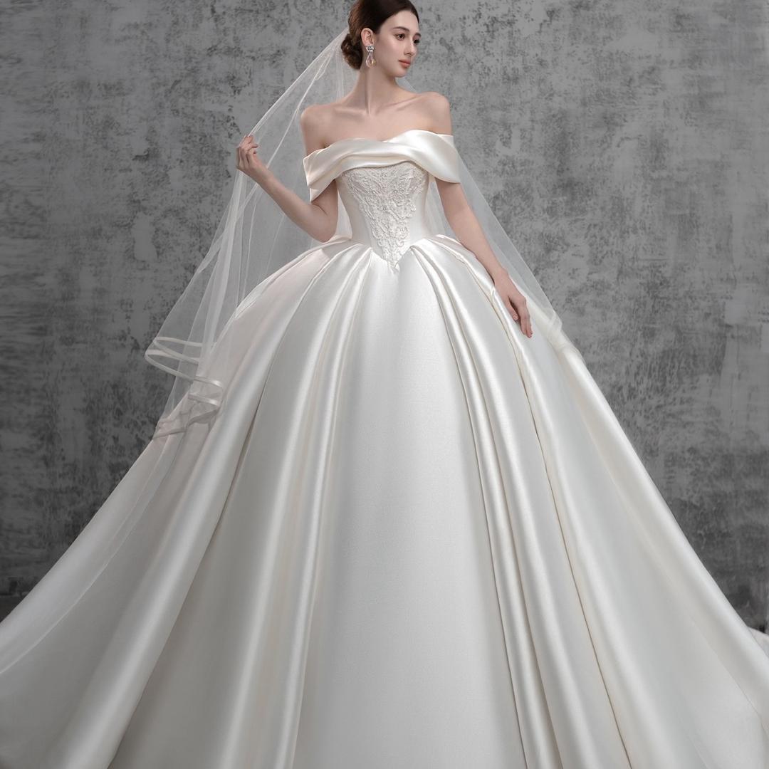 云裳婚纱·婚礼一站式服务中心官方号