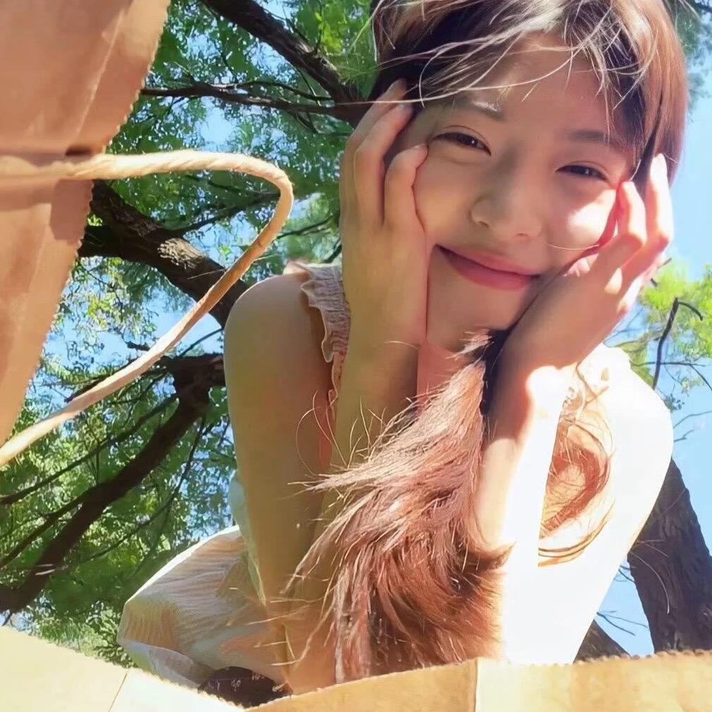 5u^-^