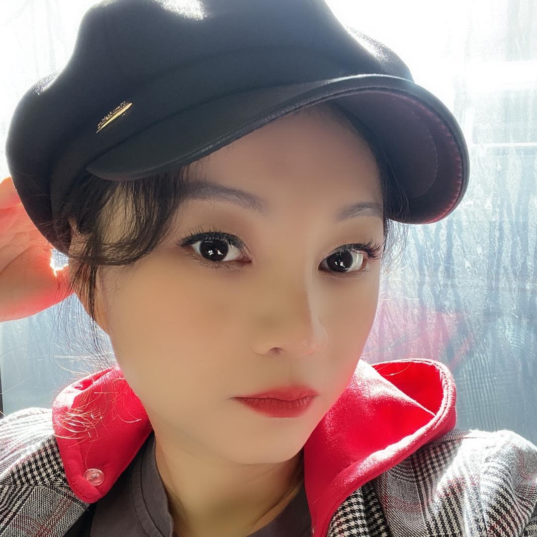 四肢不协调的舞蹈老师（胡小妮）1