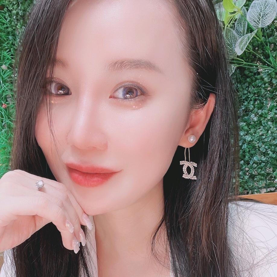 欧娜瑞拉变美颜究院