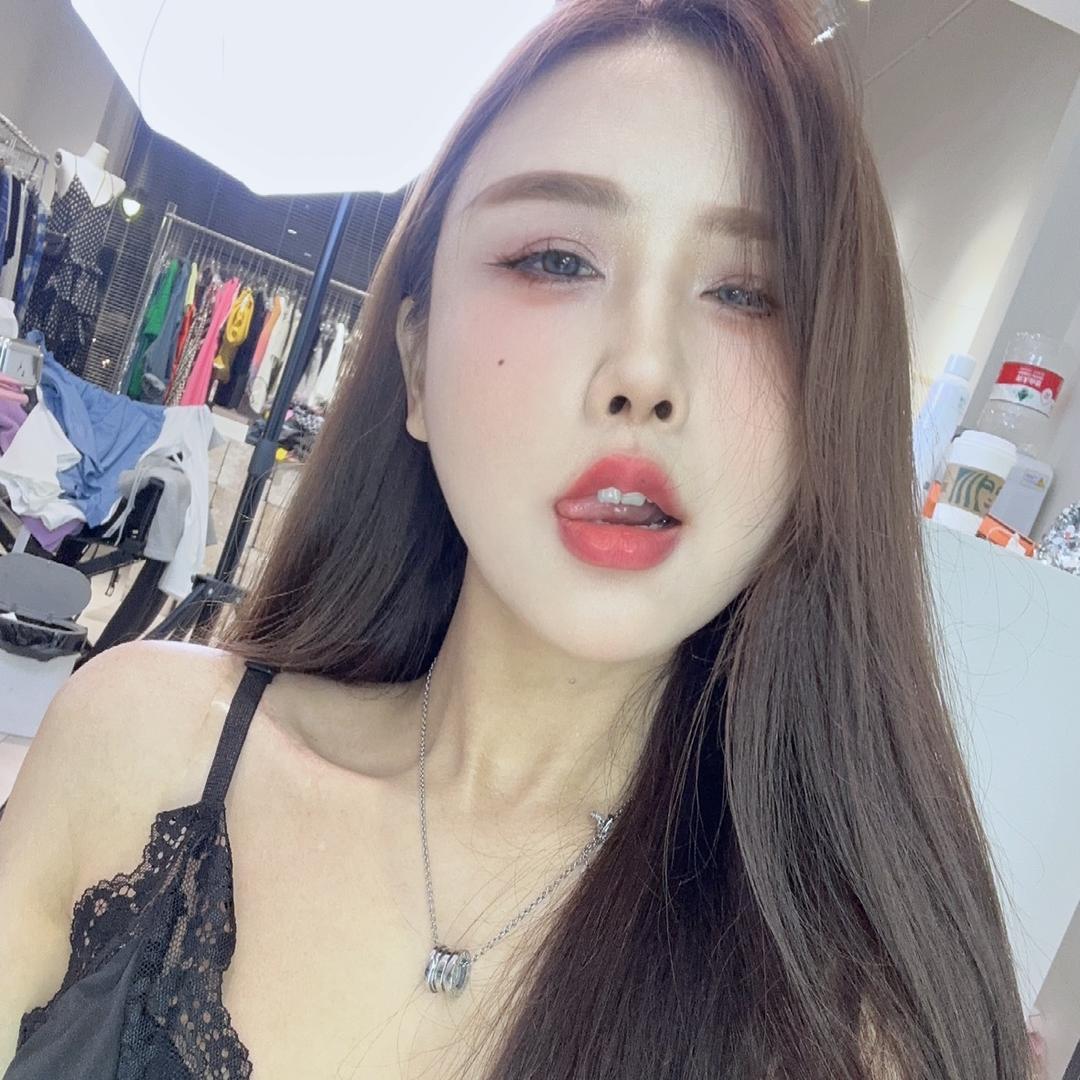 王不温柔🐳