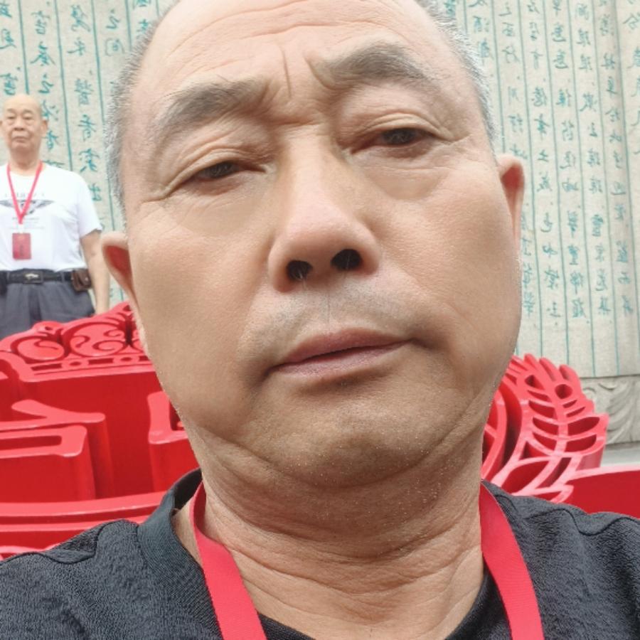 杨家材哥哥