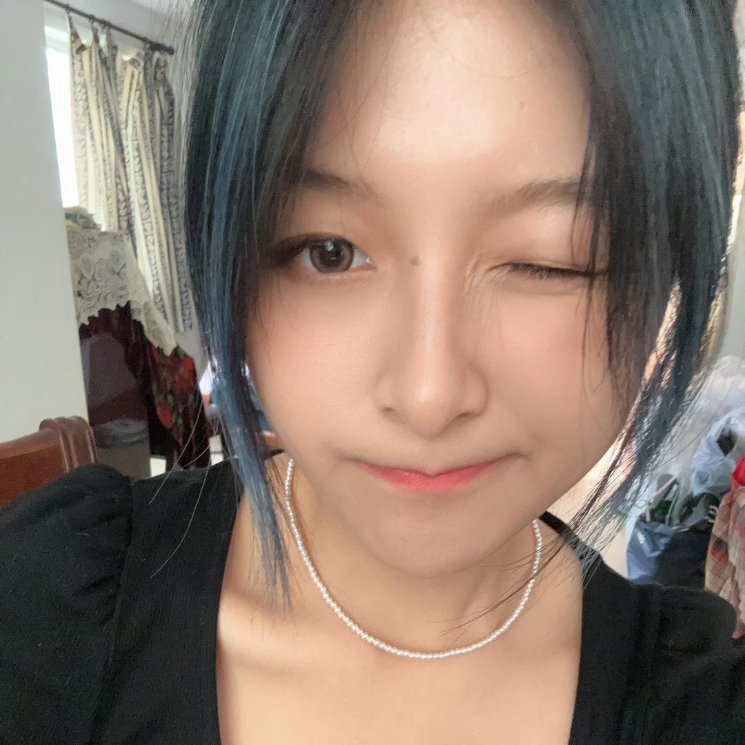 高冷小龙虾