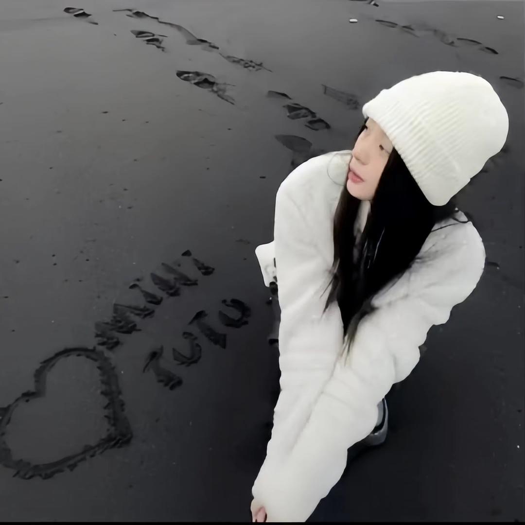 前  女  友