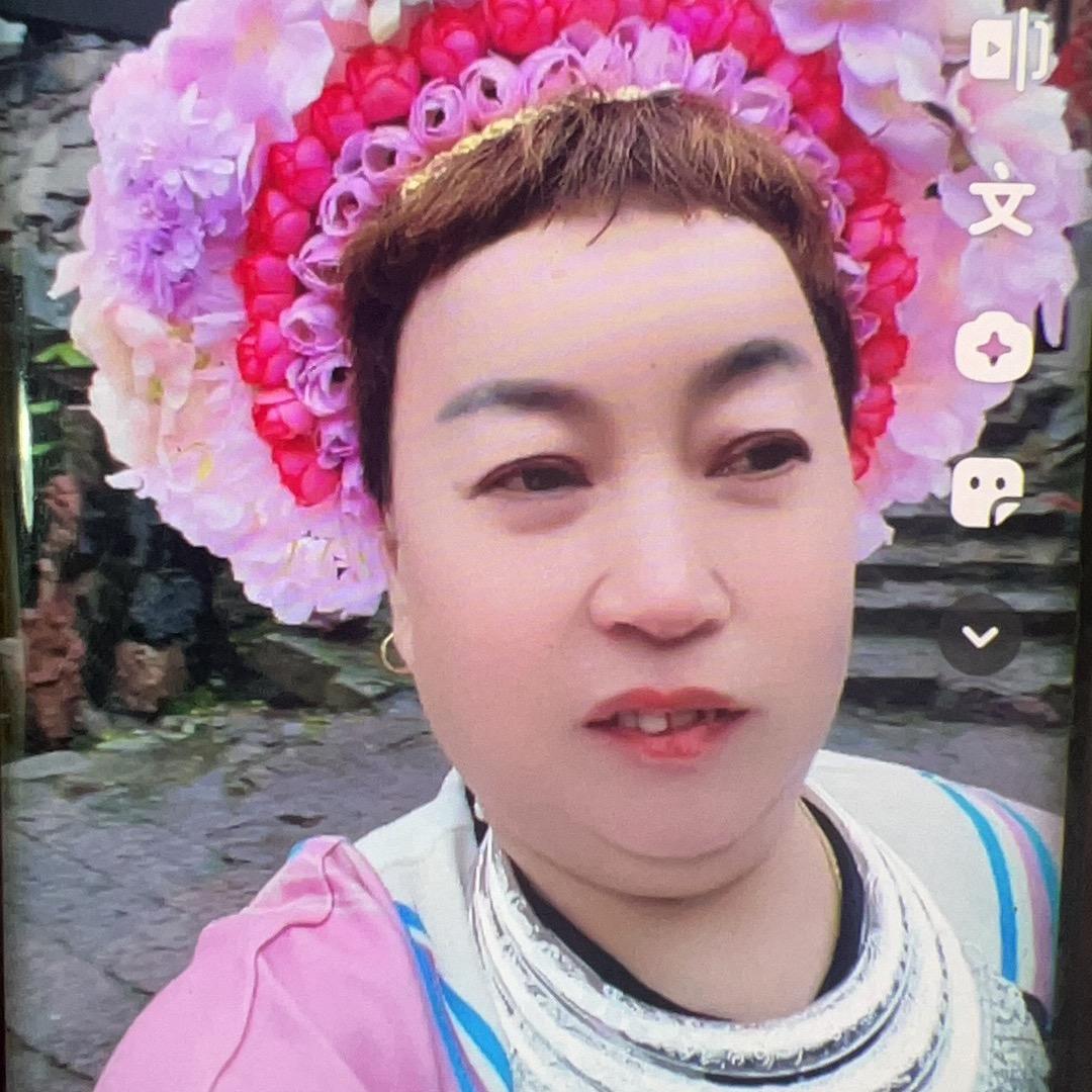 阿英姐(每晚八点半直播)小号助力